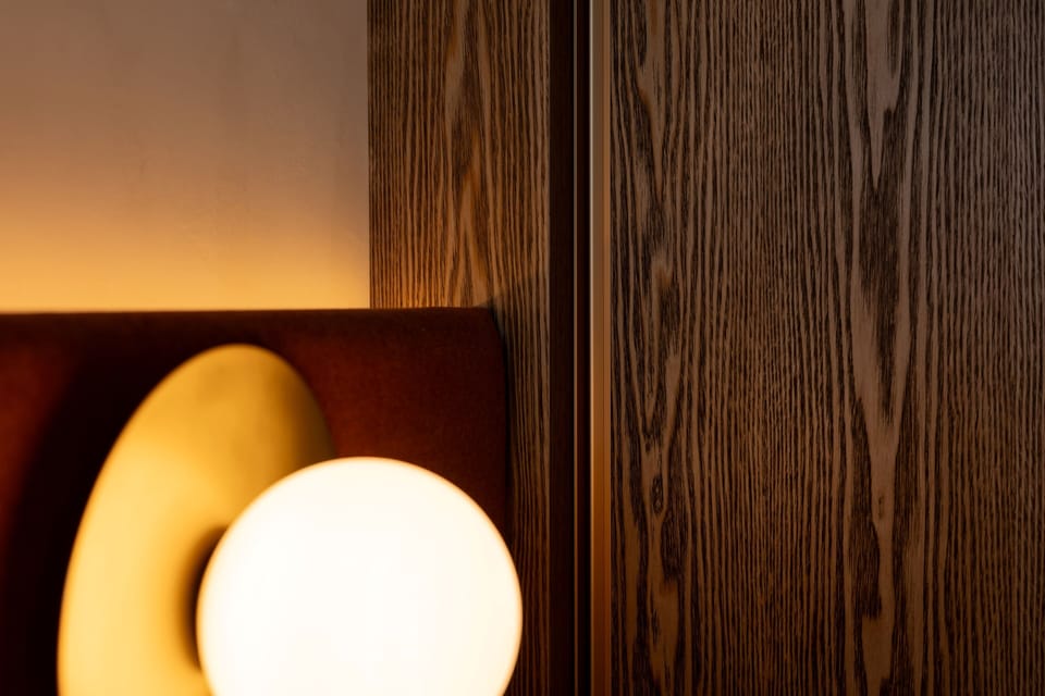 Urban | Premium bedding, in-room safe, blackout drapes, soundproofing