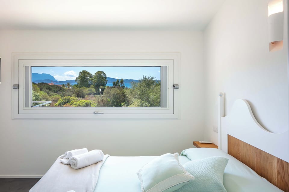 Comfort Apartment, Sea View | 1 bedroom, iron/ironing board, free WiFi