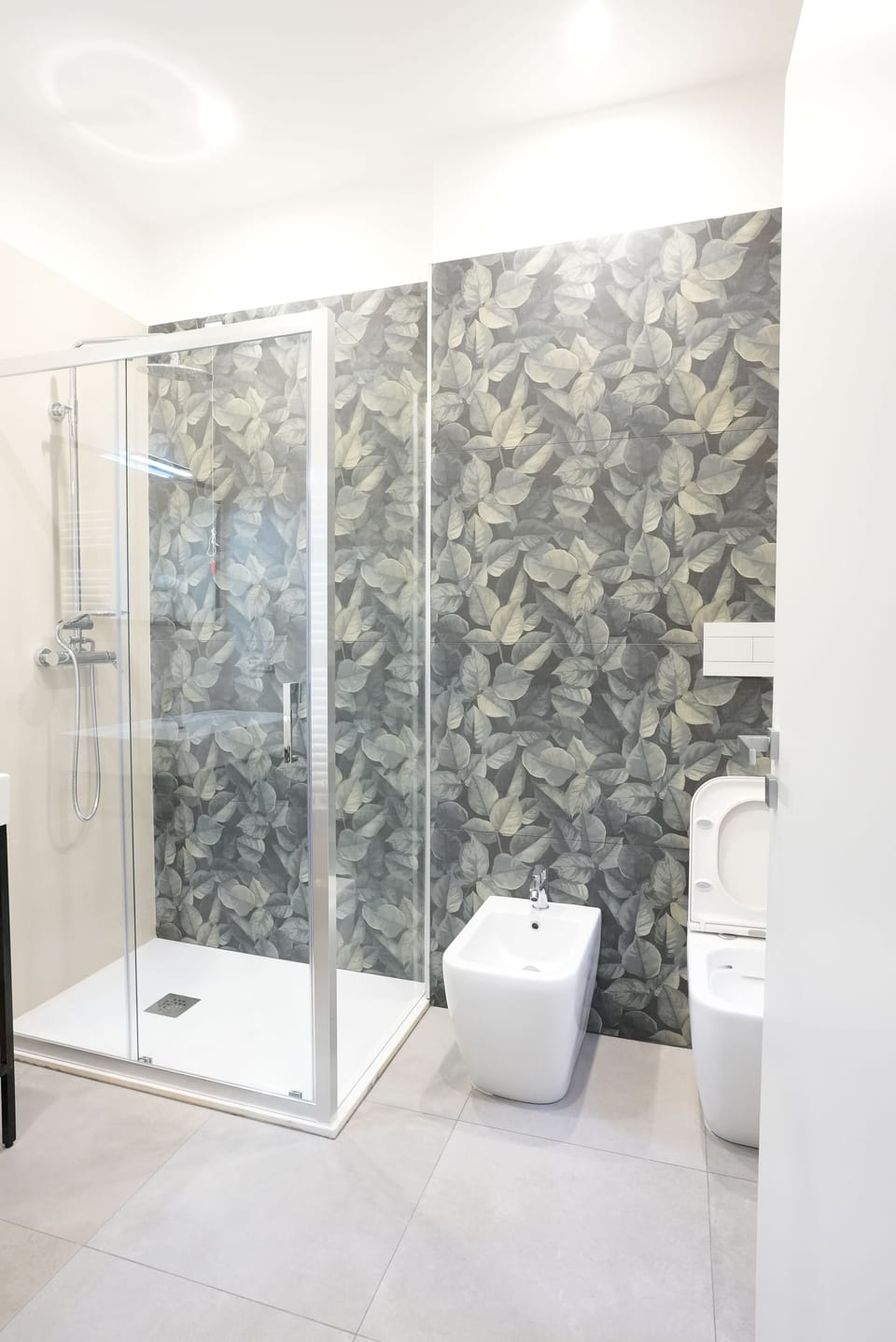 Comfort Triple Room, Balcony | Bathroom | Hair dryer, bathrobes, bidet, towels