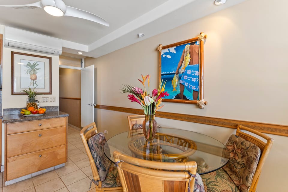 House, 1 Bedroom | Dining