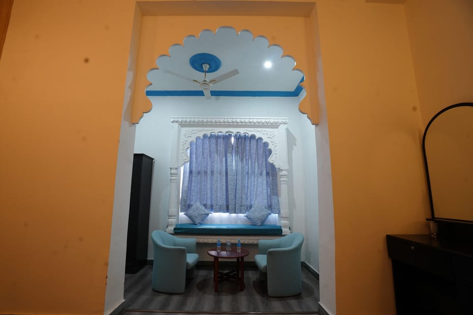 Superior Double Room | Laptop workspace, free WiFi, bed sheets