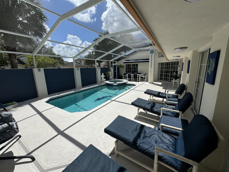 Outdoor pool, sun loungers
