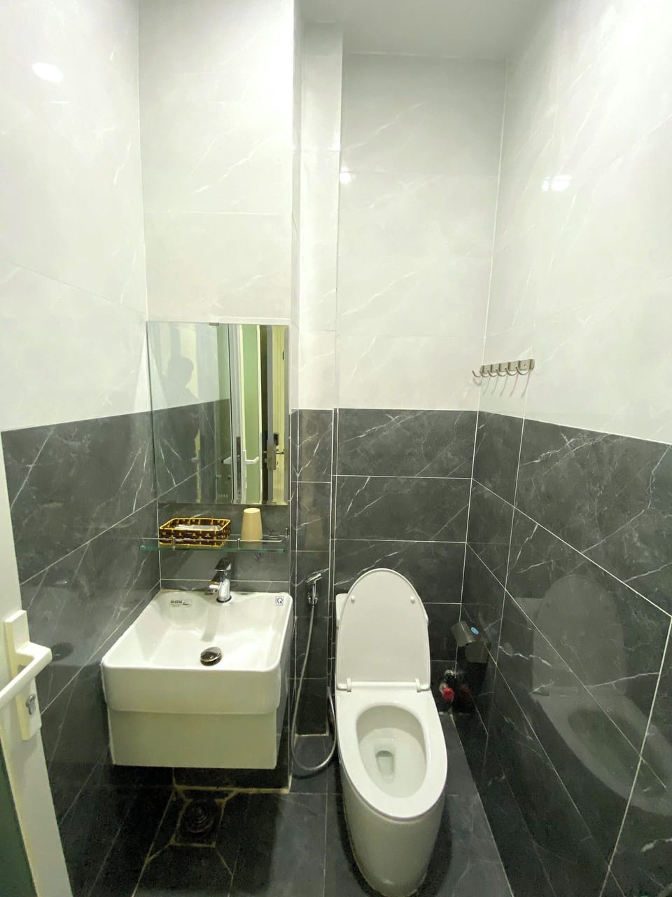 Standard Double Room, Private Bathroom | Bathroom | Shower, hair dryer, towels, soap