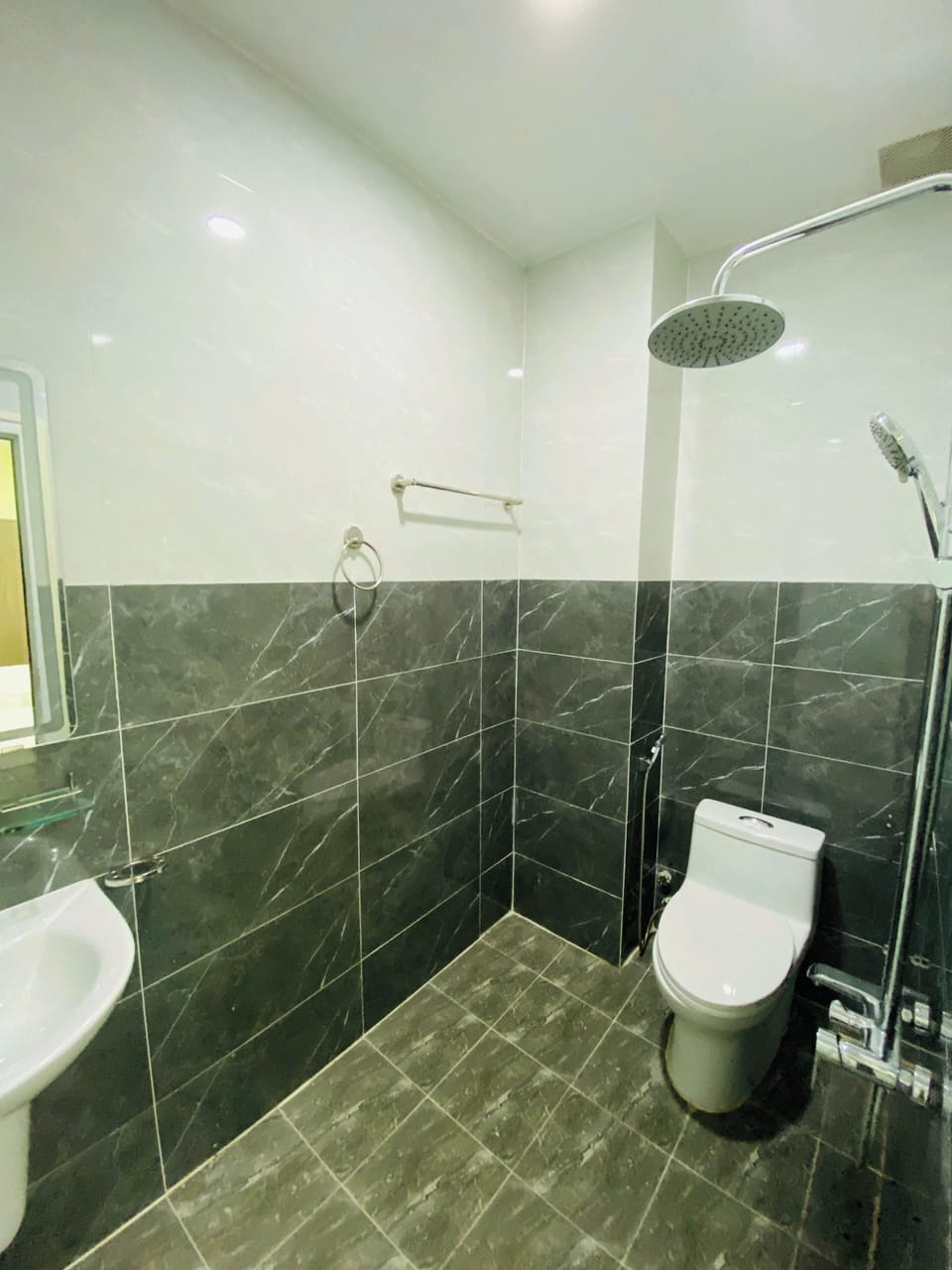 Deluxe Double Room, Balcony, City View | Bathroom | Shower, hair dryer, towels, soap