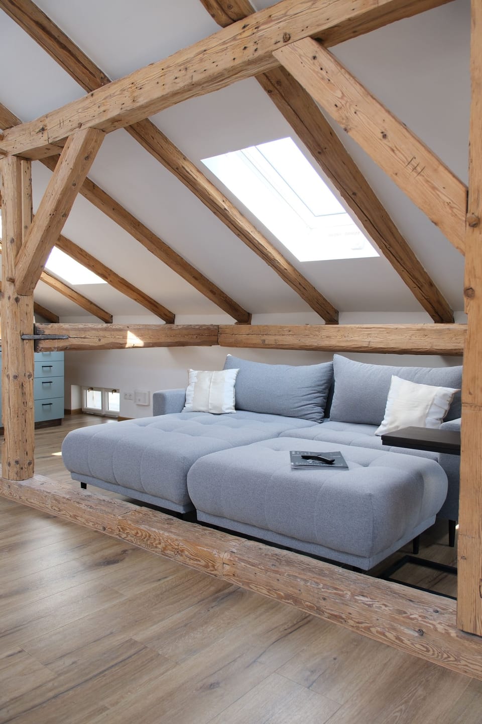 Suite | Hypo-allergenic bedding, in-room safe, desk, laptop workspace