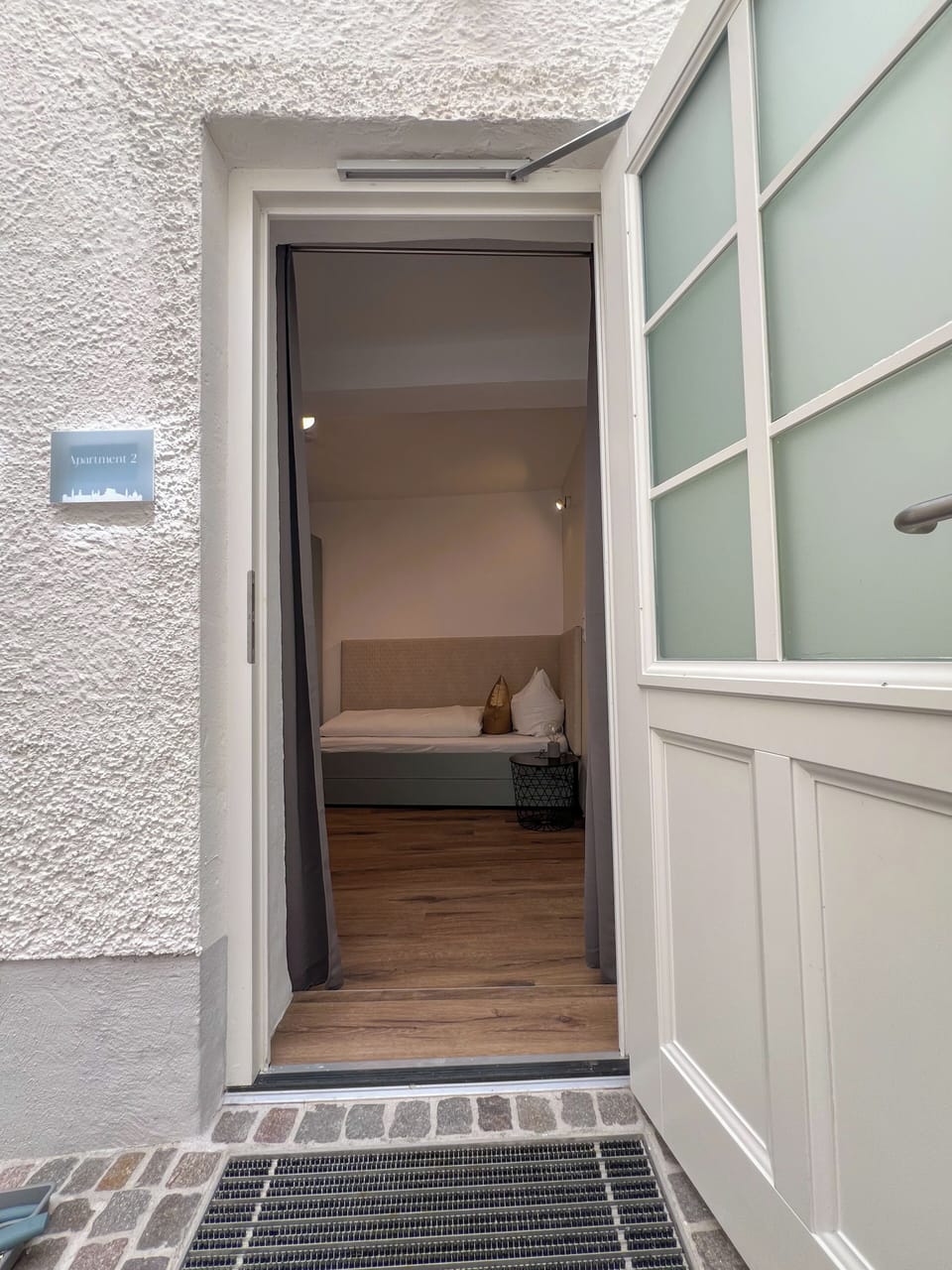 Single Room | Hypo-allergenic bedding available, in-room safe, desk, laptop workspace