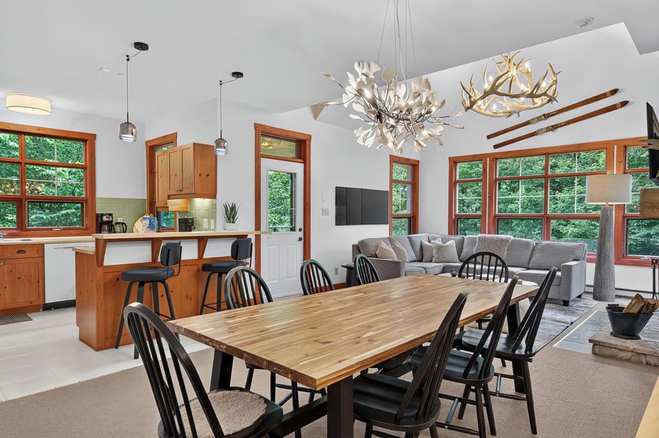 Family Condo | In-room dining