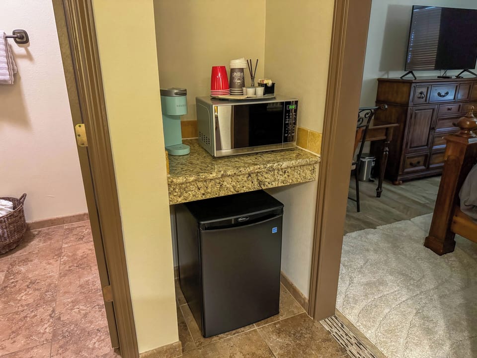 Double Room | Coffee and/or coffee maker