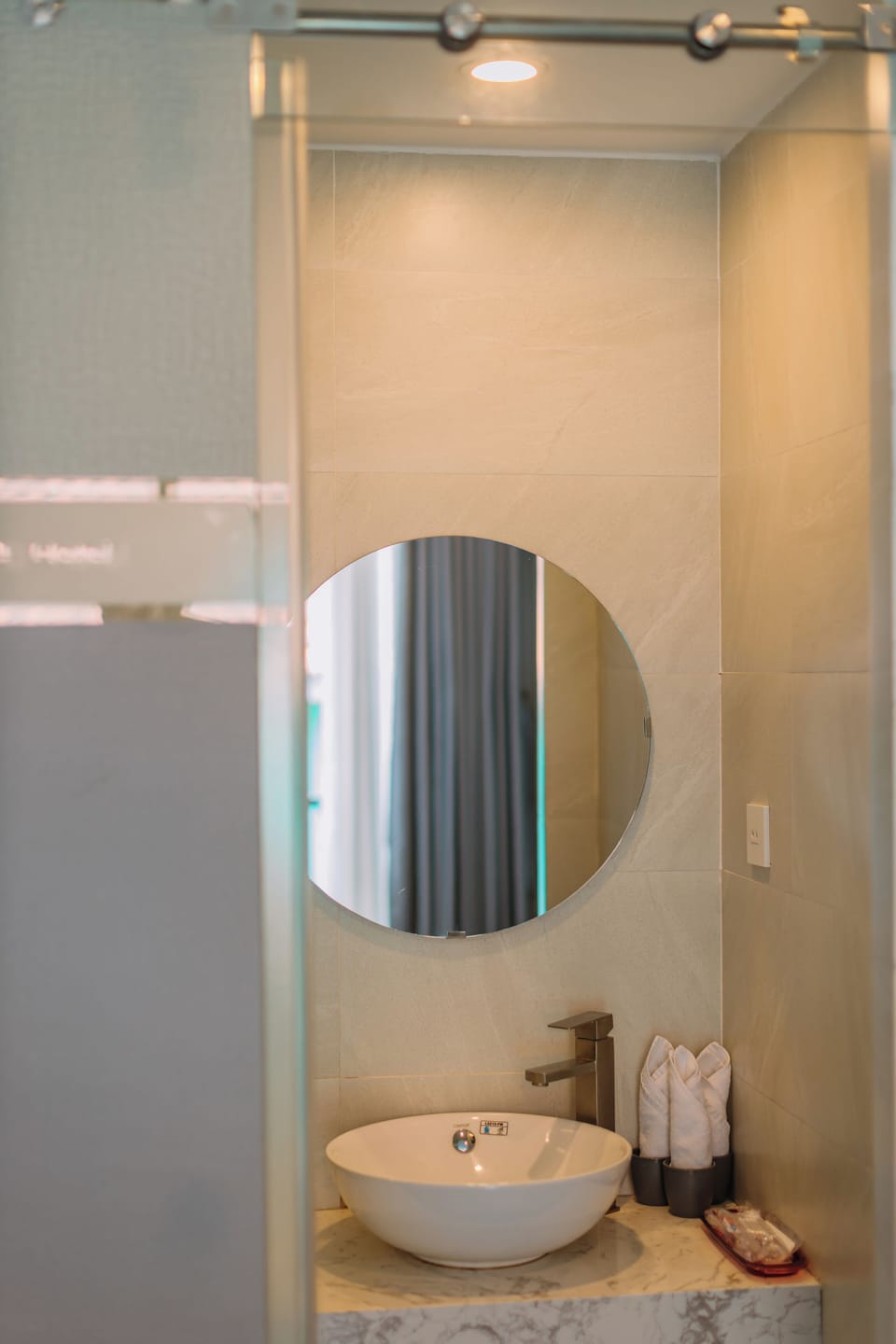 Deluxe Double or Twin Room, Balcony | Bathroom | Free toiletries, slippers, towels, soap