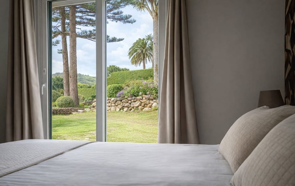 Double Room | Desk, laptop workspace, free WiFi, bed sheets