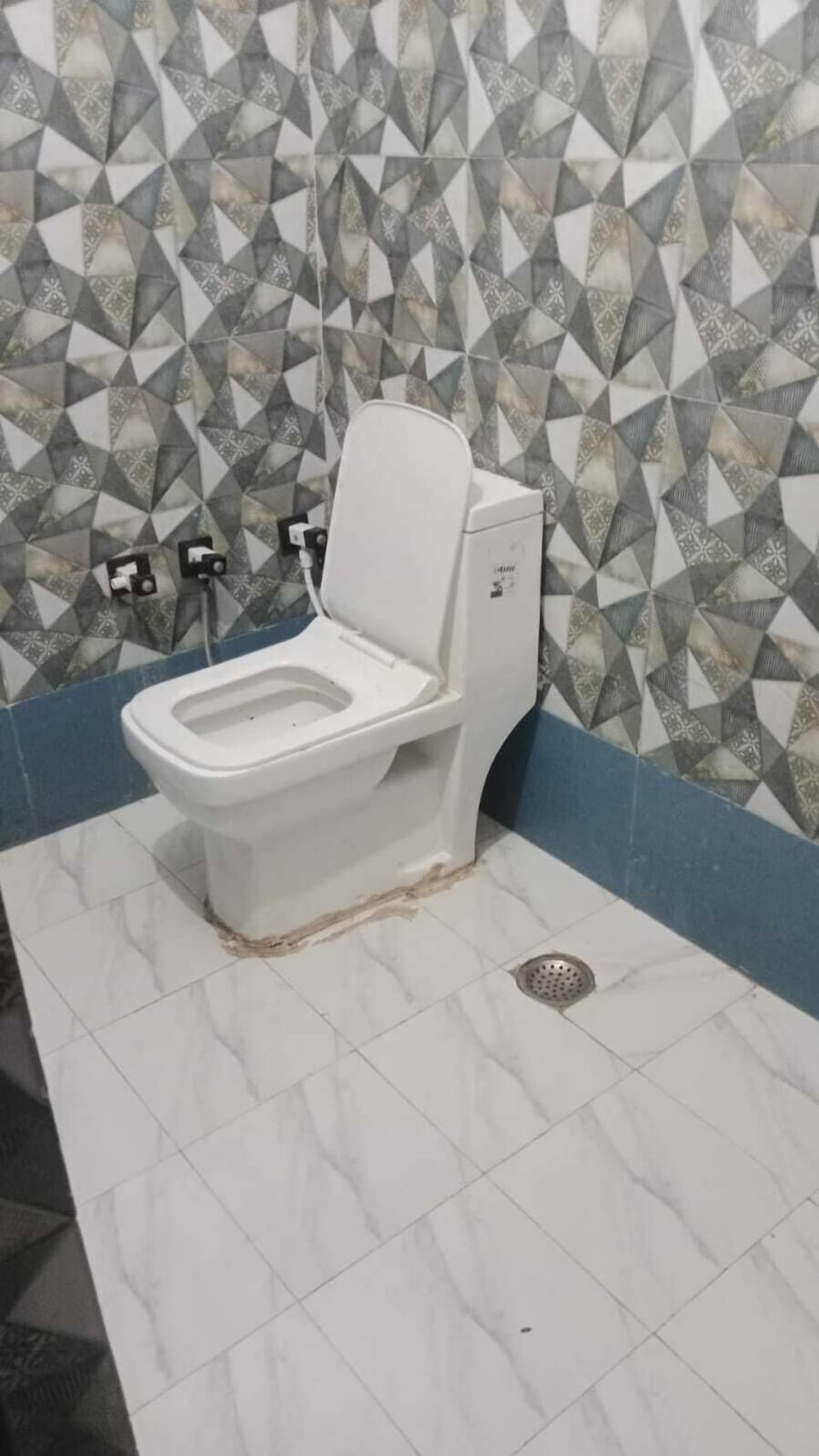Double or Twin Room | Bathroom | Shower, soap