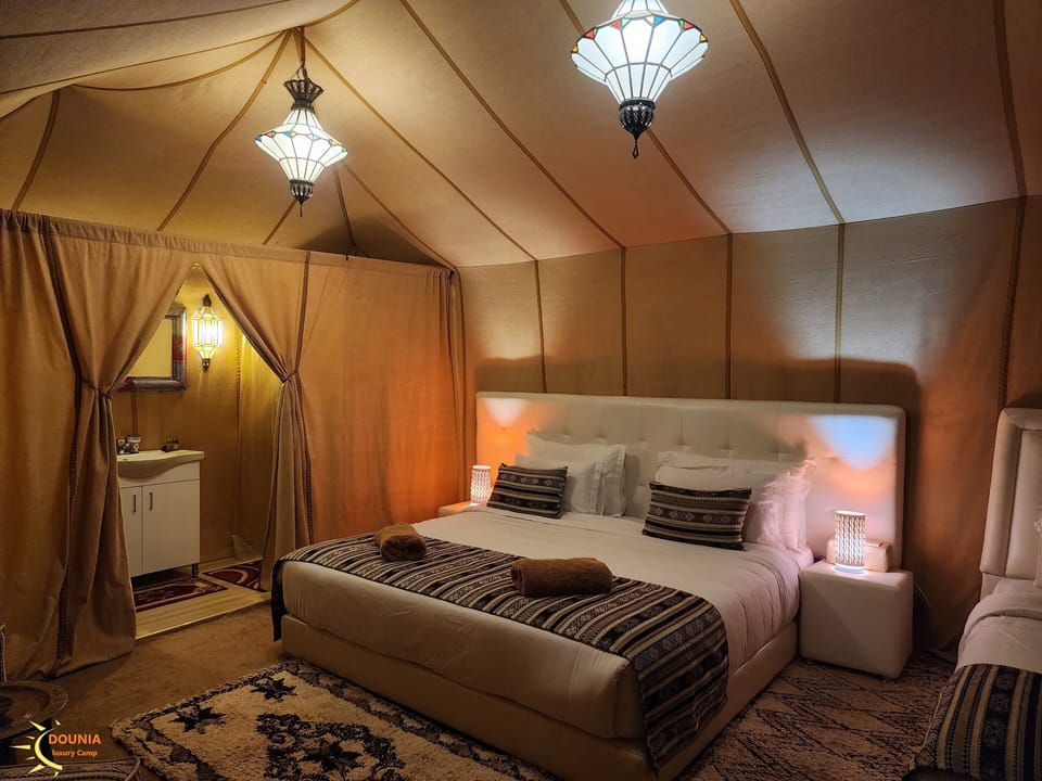 Deluxe Triple Room, Desert View | Laptop workspace, WiFi (free)
