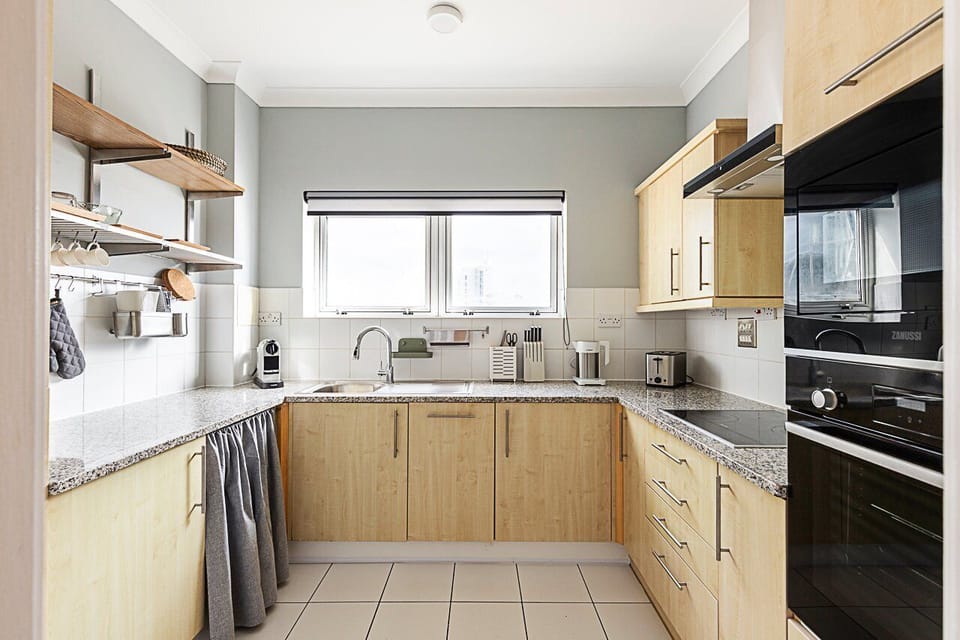 Apartment | Private kitchen | Dining tables