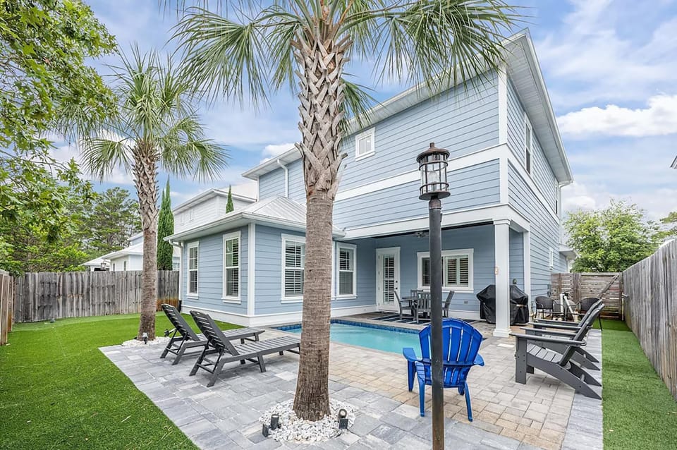 House, Multiple Beds (Blue Fish Bungalow) | Terrace/patio