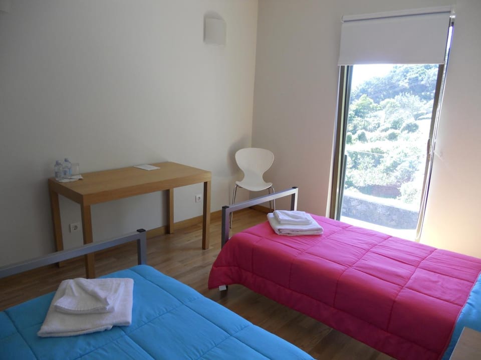 Soundproofing, bed sheets