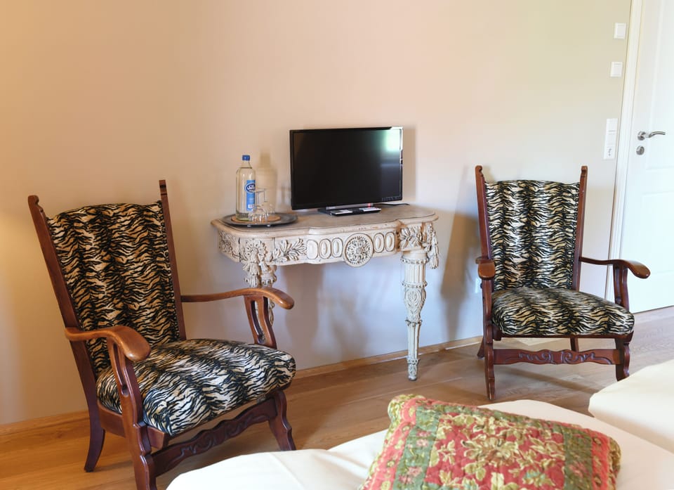 Double Room, Garden View | Free WiFi