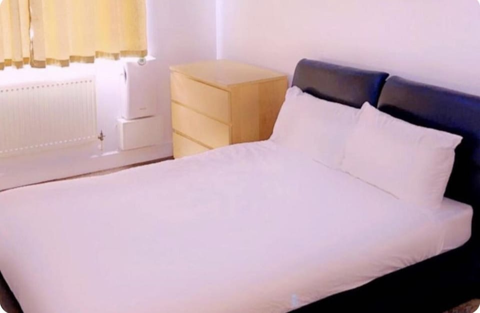 Apartment | 2 bedrooms, iron/ironing board, free WiFi, bed sheets