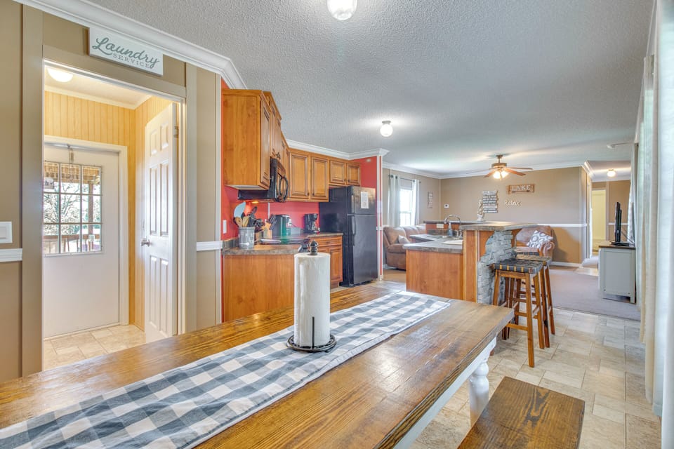 House (3 Bedrooms) | Interior