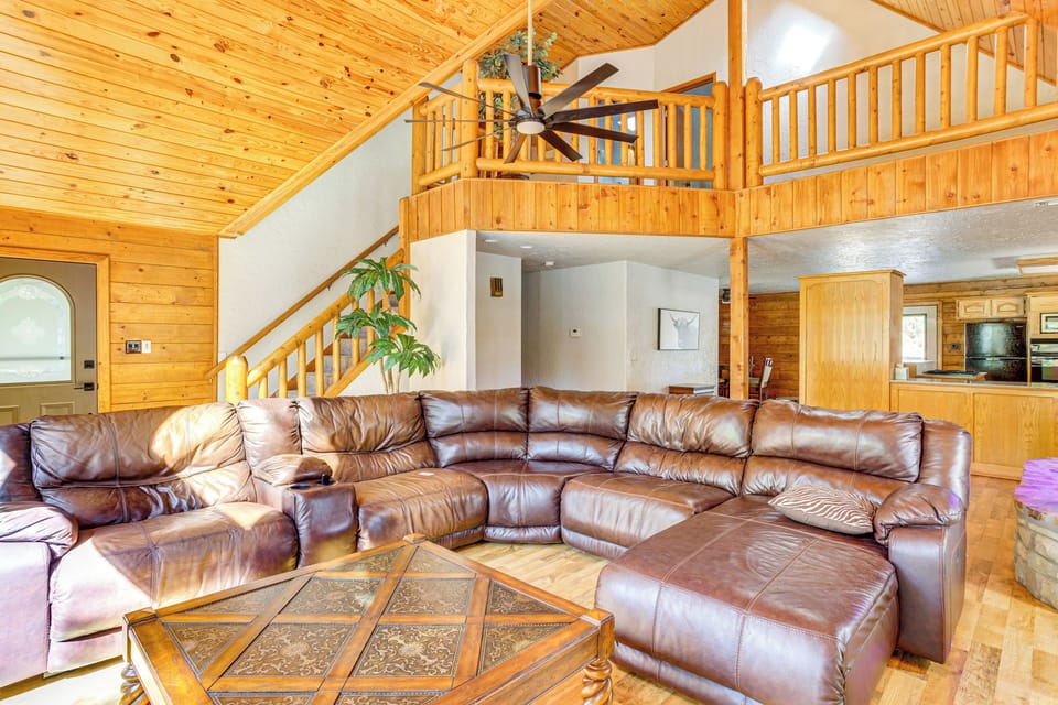 House (3 Bedrooms) | Interior