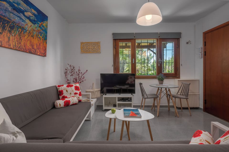 Villa | Living area | Flat-screen TV