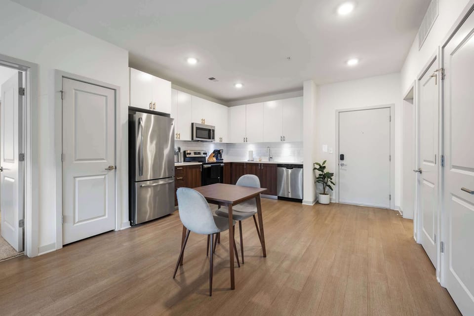 Deluxe Apartment | Private kitchen | Coffee/tea maker