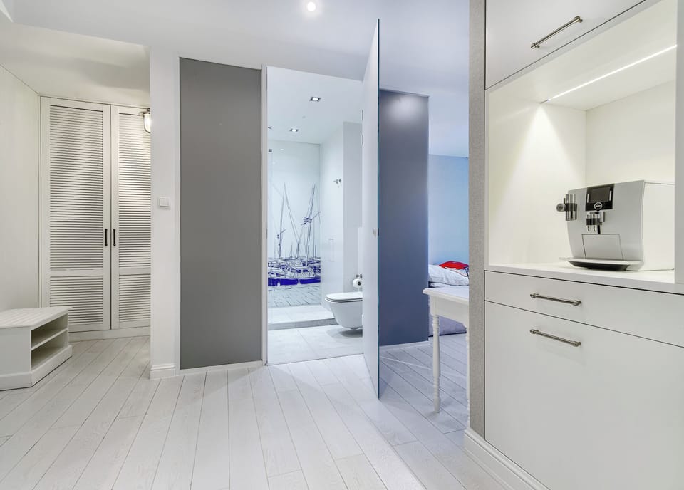 Apartment, City View | Iron/ironing board, WiFi (free)