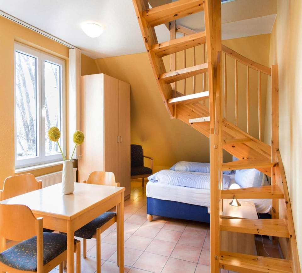 Apartment | Dining