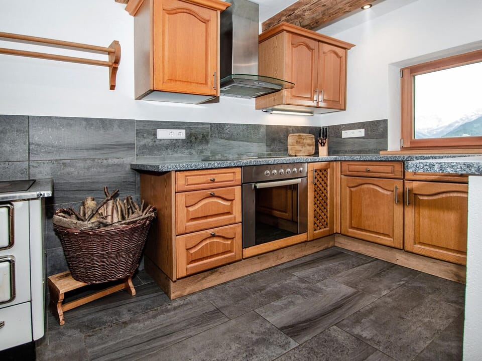 House | Private kitchen | Fridge, highchair
