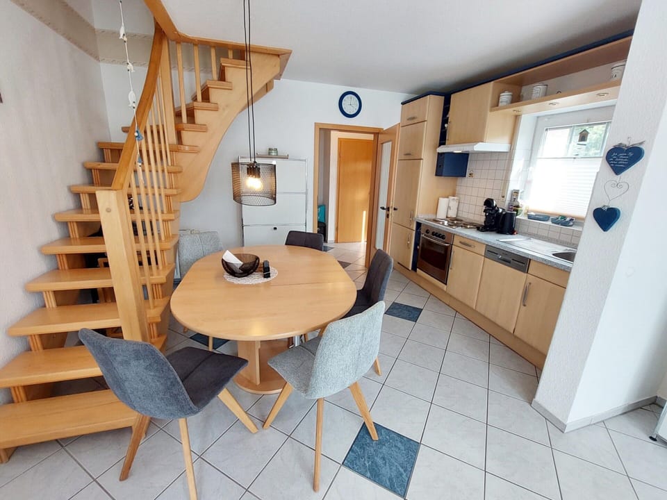 House | Private kitchen | Highchair