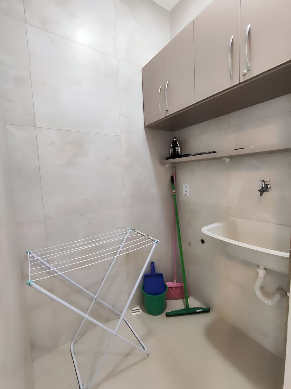 Comfort Apartment, Patio, Courtyard View | Laundry