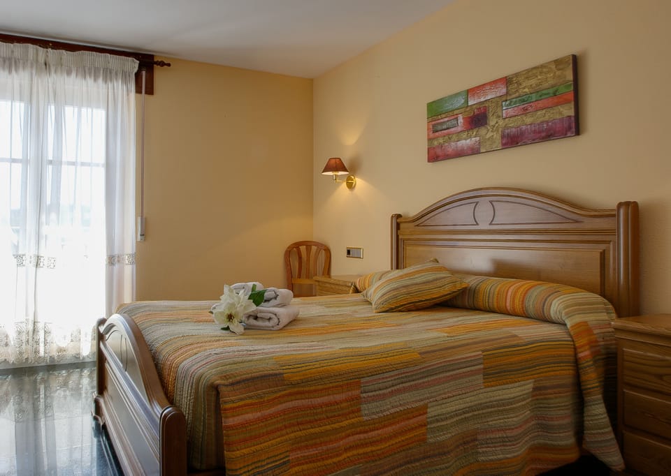 Double or Twin Room | In-room safe, desk, blackout drapes, soundproofing