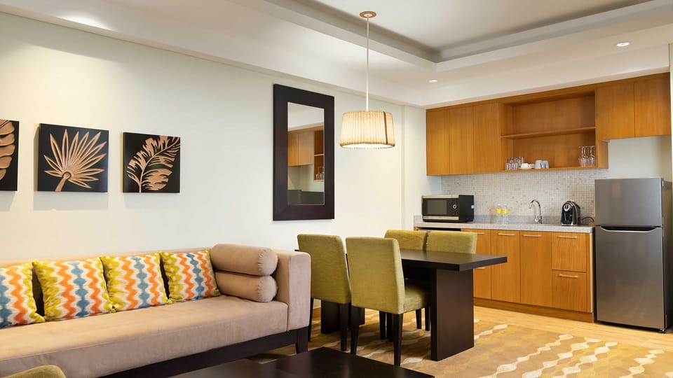 Suite, 2 Bedrooms (Daybed) | Private kitchen | Coffee/tea maker, mini-fridge, electric kettle