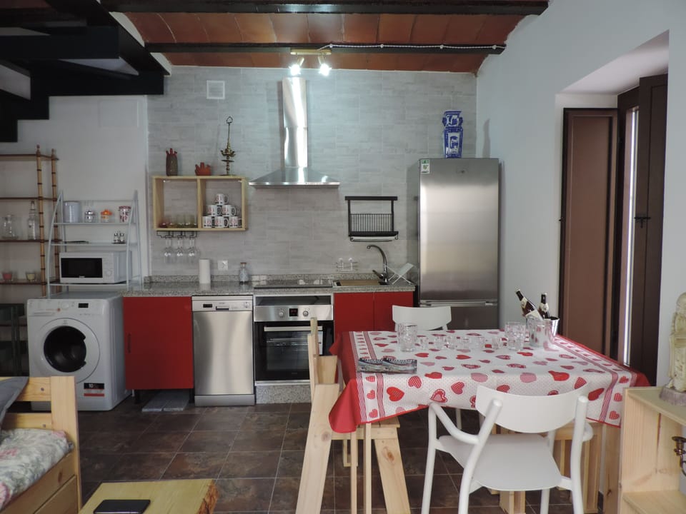 Apartment, 2 Bedrooms, City View | Interior