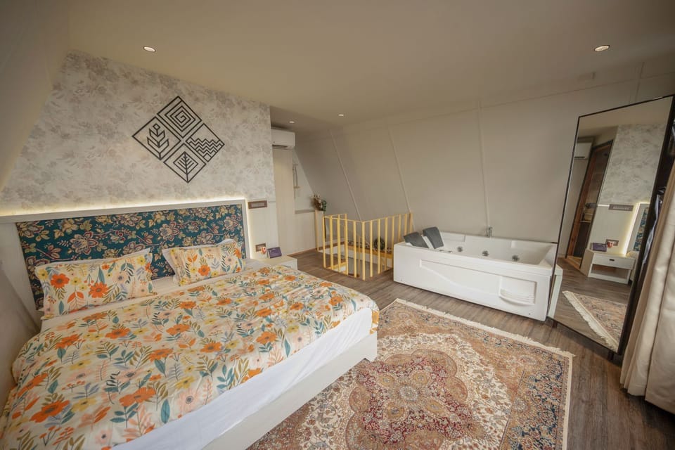 Dhara (Studio Room with Work Station and A/c) | Select Comfort beds, individually furnished, desk, laptop workspace