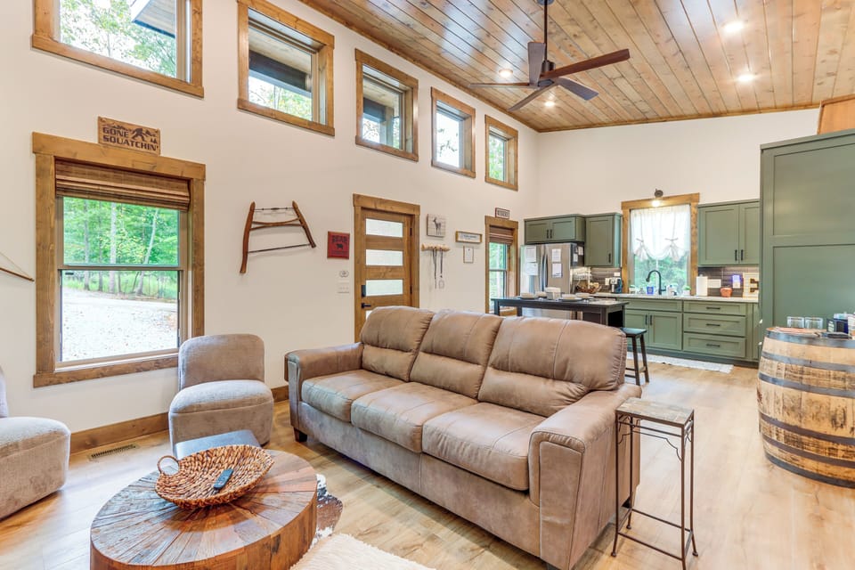 House (2 Bedrooms) | Interior