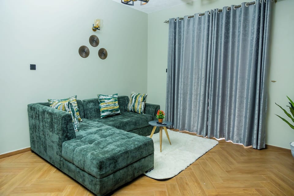 Economy Apartment, Hill View | Living area
