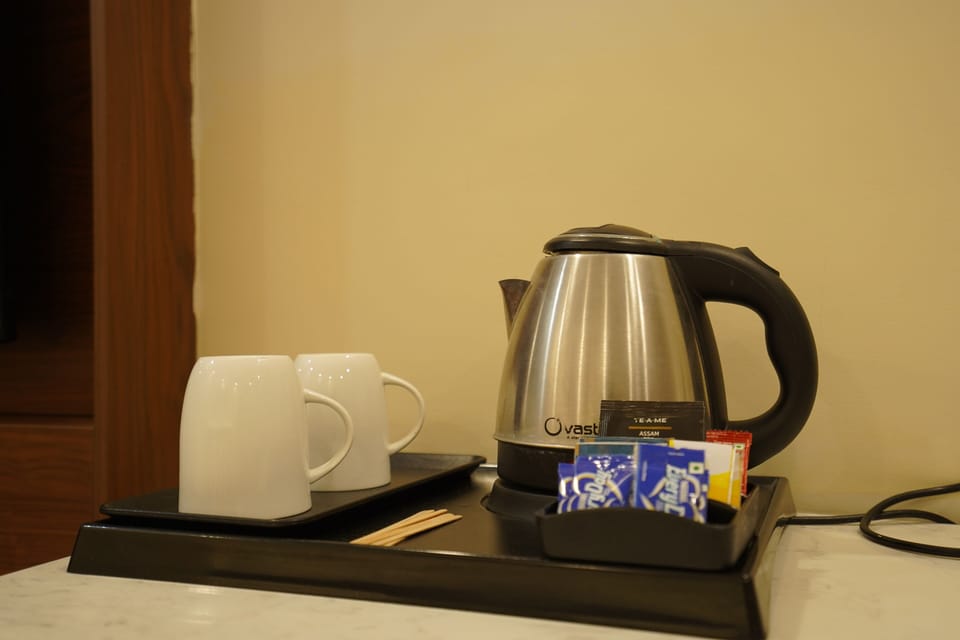 Standard Room | Premium bedding, desk, laptop workspace, blackout drapes
