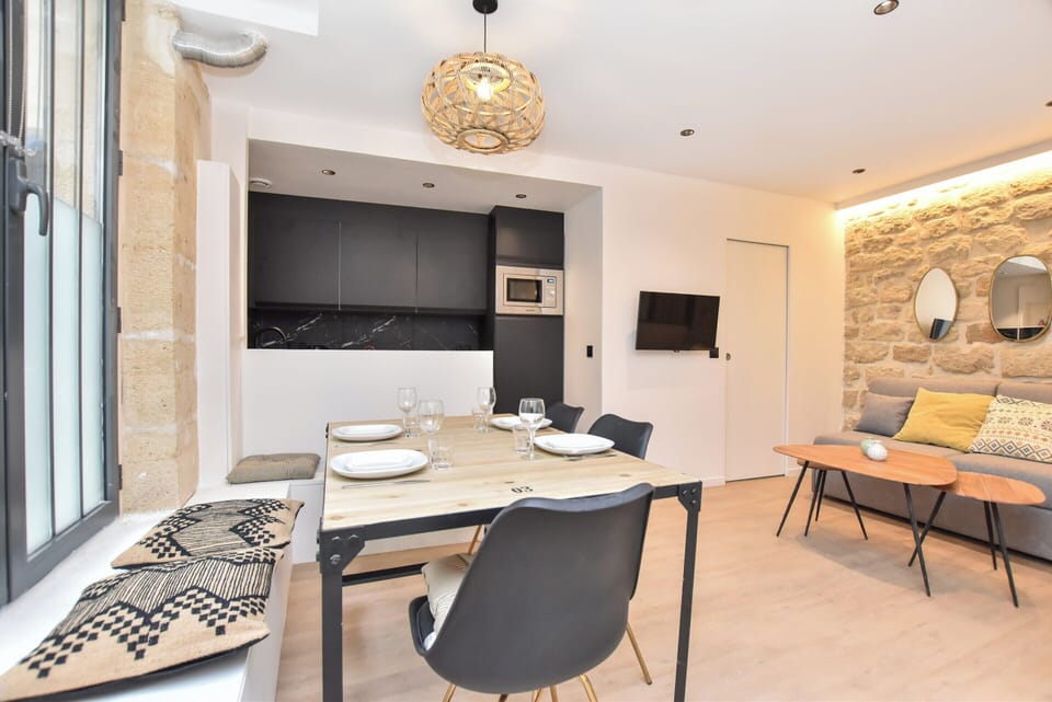 Apartment | Dining