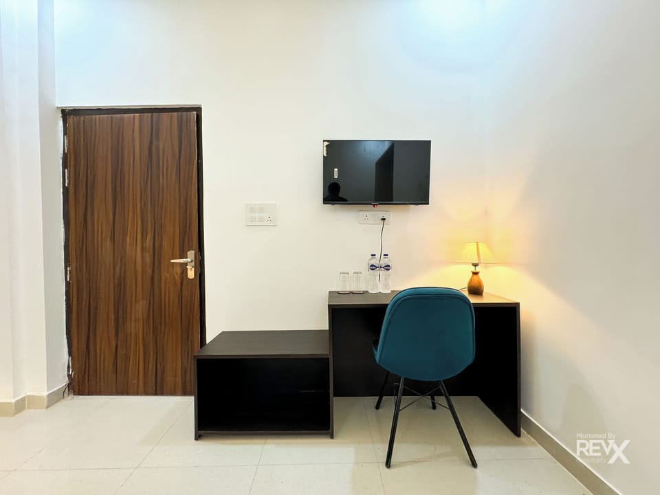 Superior Double Room | Free WiFi, bed sheets