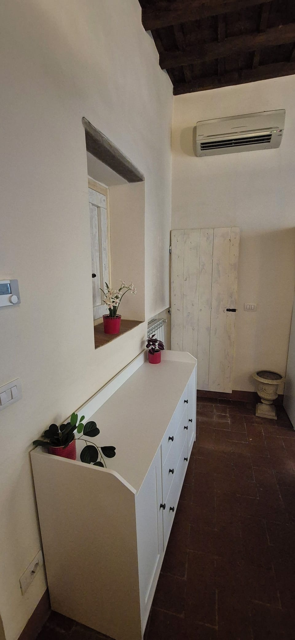 Superior Apartment, Courtyard View | Iron/ironing board, WiFi (free)