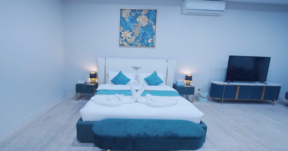 Superior Chalet, Private Pool | In-room safe, iron/ironing board, free cribs/infant beds, free WiFi