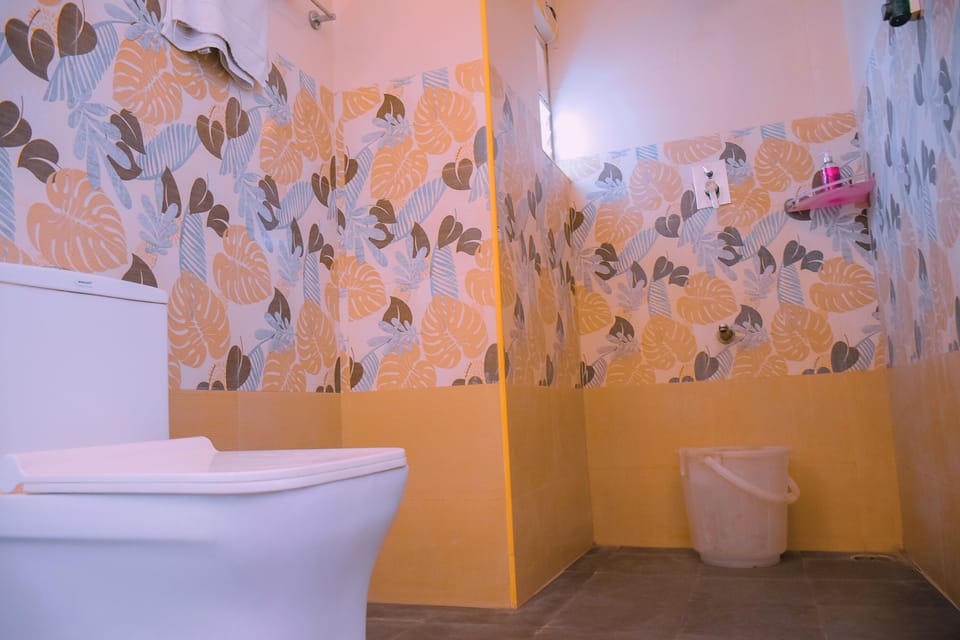 Studio Suite | Bathroom