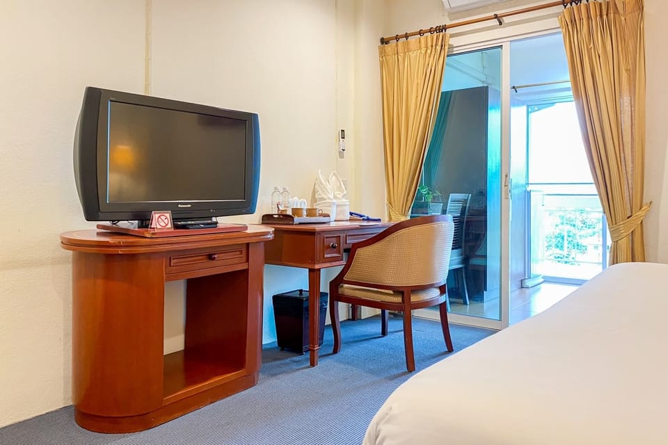 Deluxe Single Room, Hill View | Desk, free WiFi