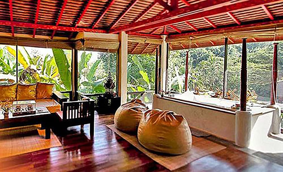 Suite Panorama | Minibar, in-room safe, desk, free WiFi