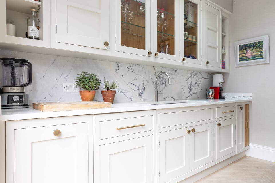 Apartment (3 Bedrooms) | Private kitchen | Microwave, oven, dishwasher, electric kettle