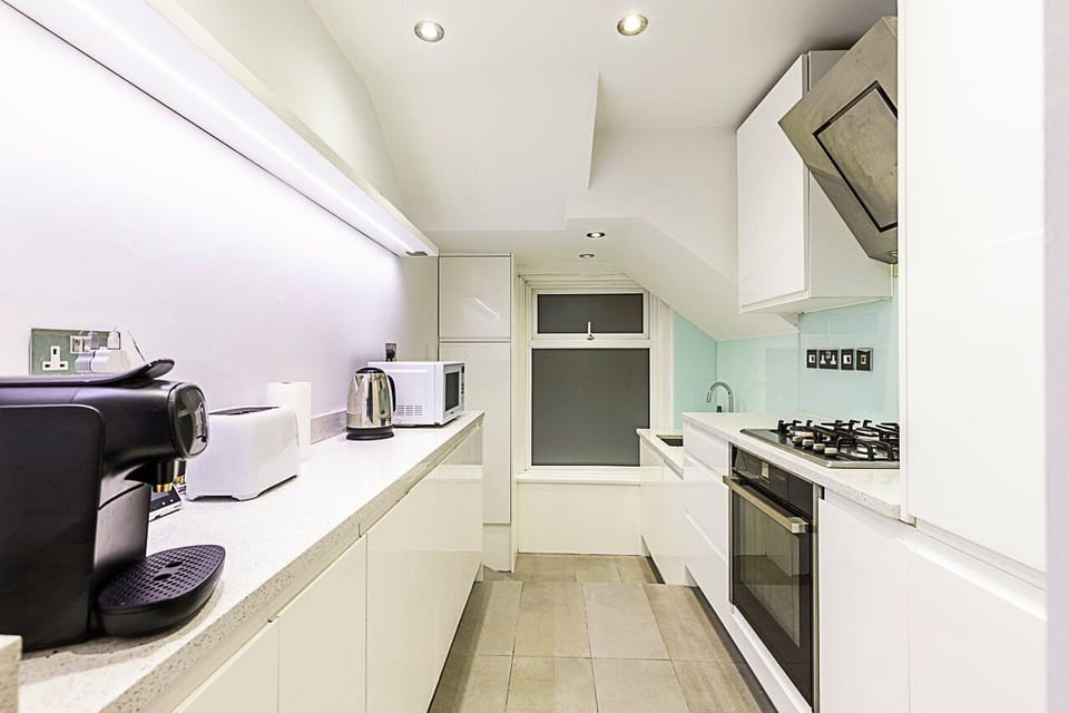 Apartment | Private kitchen | Dining tables