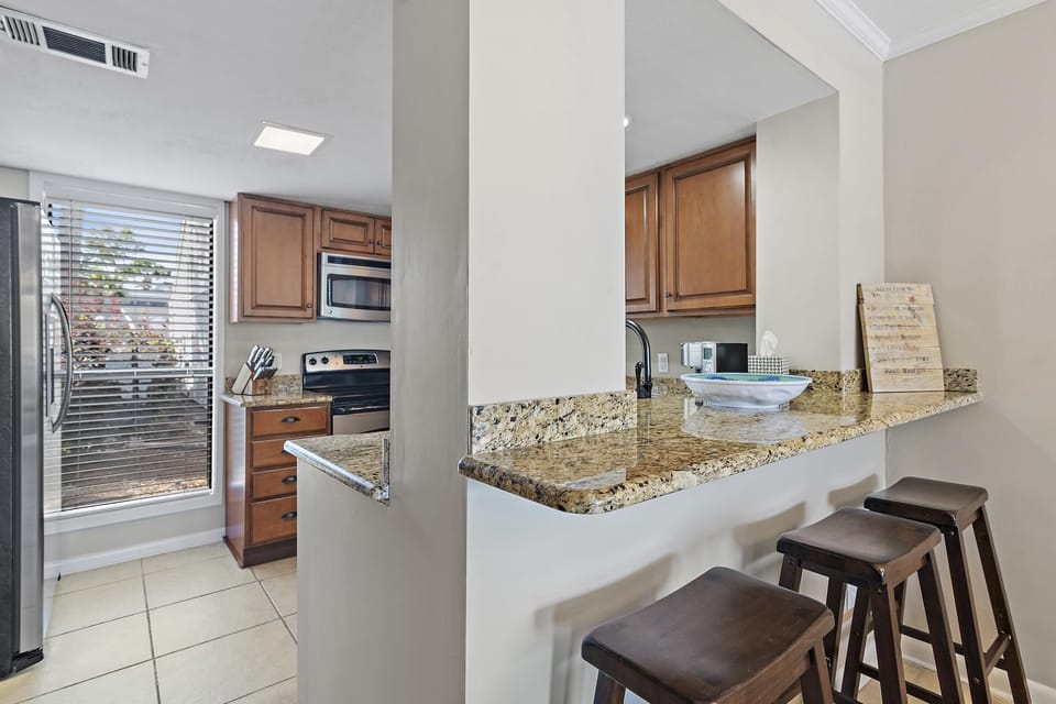 House, Multiple Beds (Sandpiper Shores) | Private kitchen | Oven, toaster