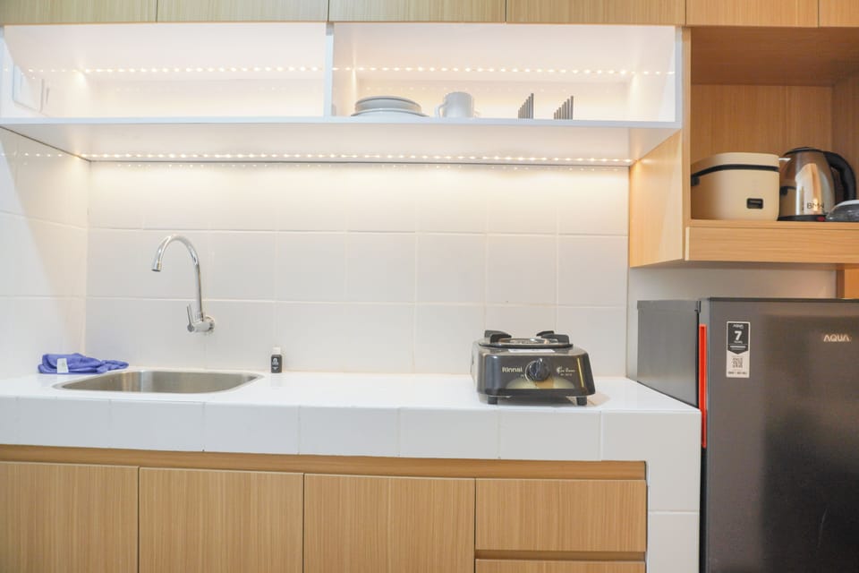 Deluxe Studio | Private kitchen | Fridge, stovetop, rice cooker