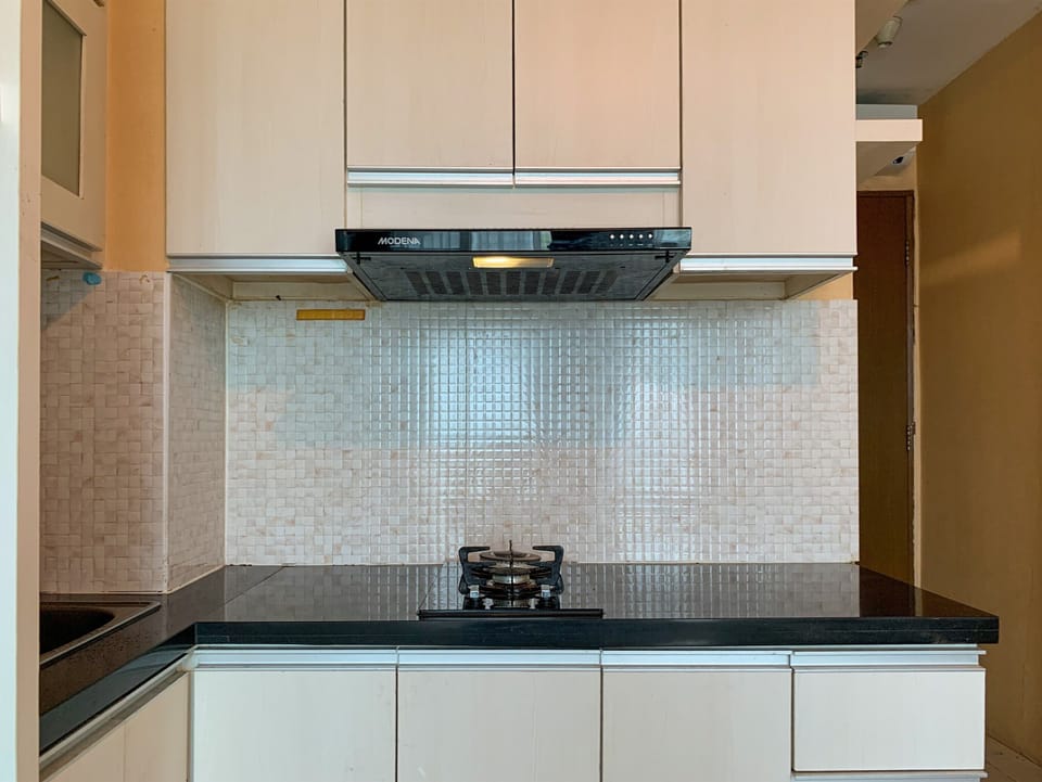 Deluxe Apartment | Private kitchen | Fridge, stovetop, rice cooker