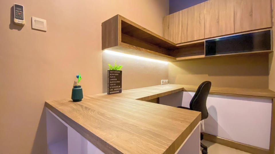 Deluxe Apartment | 3 bedrooms, desk